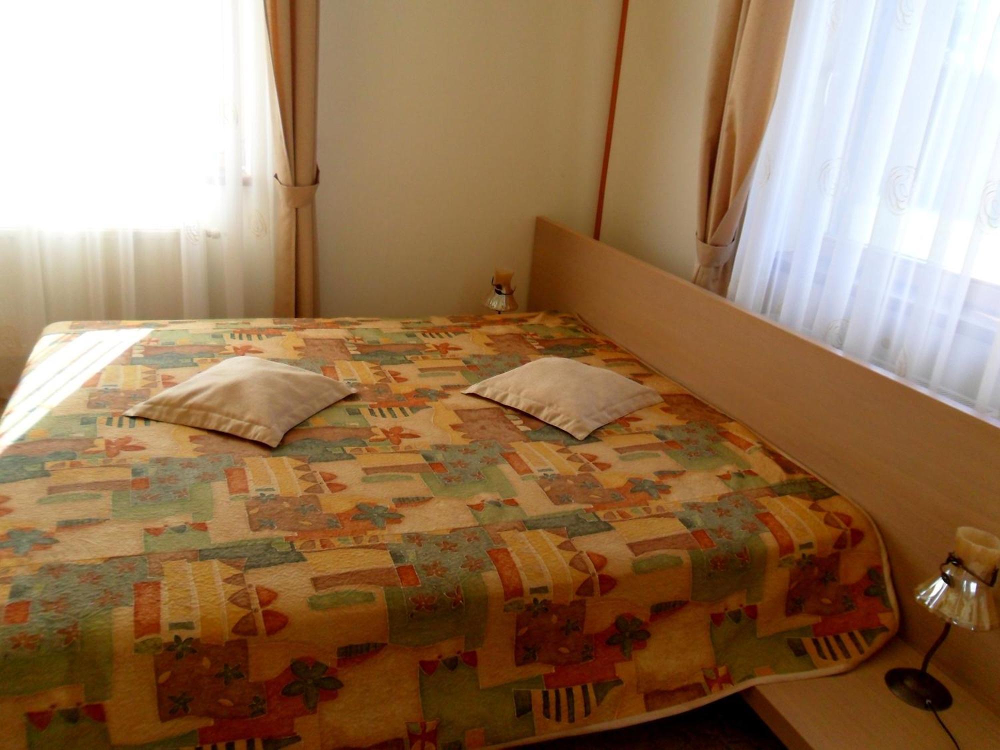 Hotel Vonadzini Stāmeriena Habitación foto